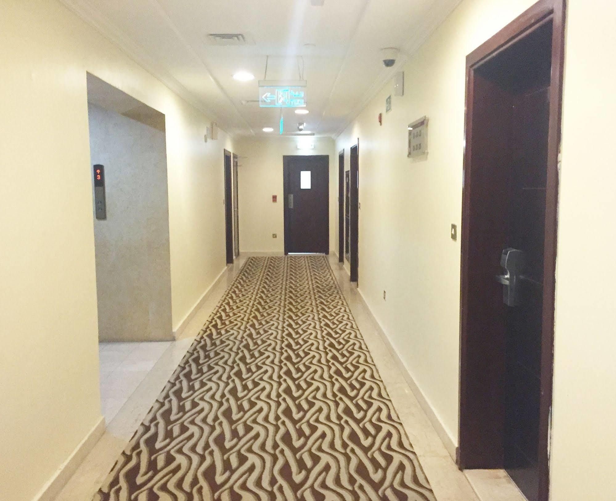 Ramee Rose Hotel Apartments Abu Dhabi Eksteriør billede
